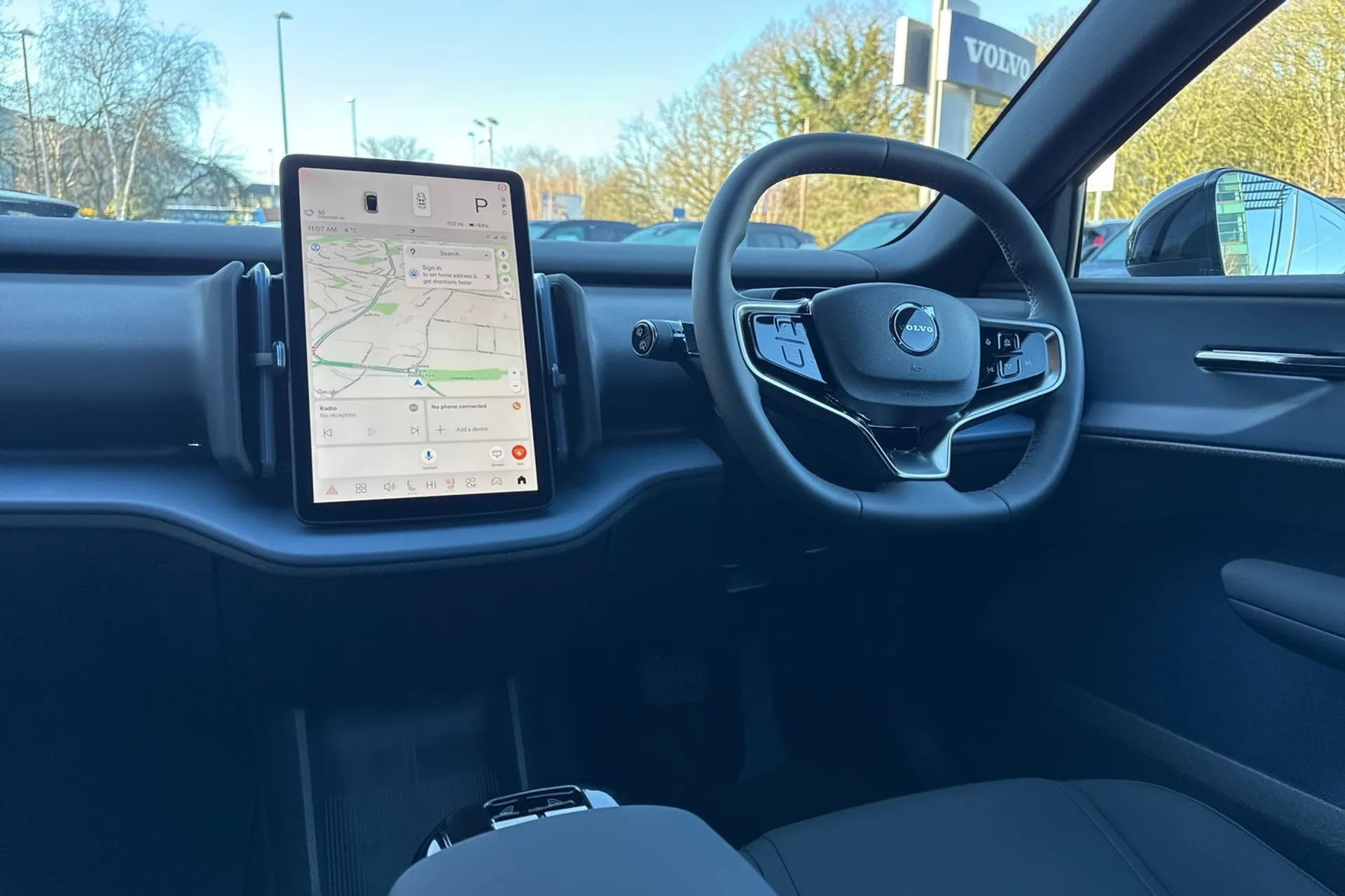 Volvo EX30 thumbnail image number 35