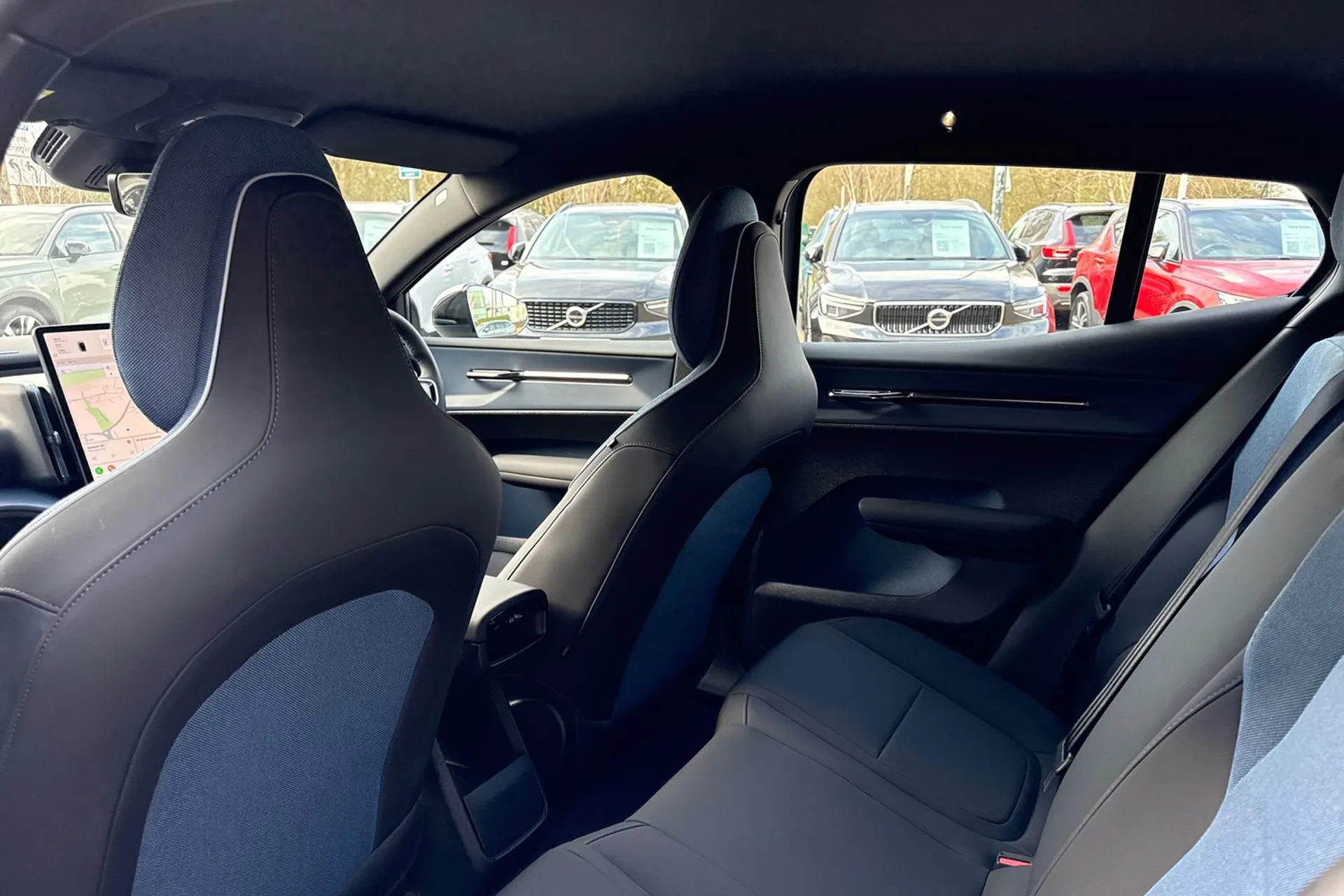 Volvo EX30 thumbnail image number 31