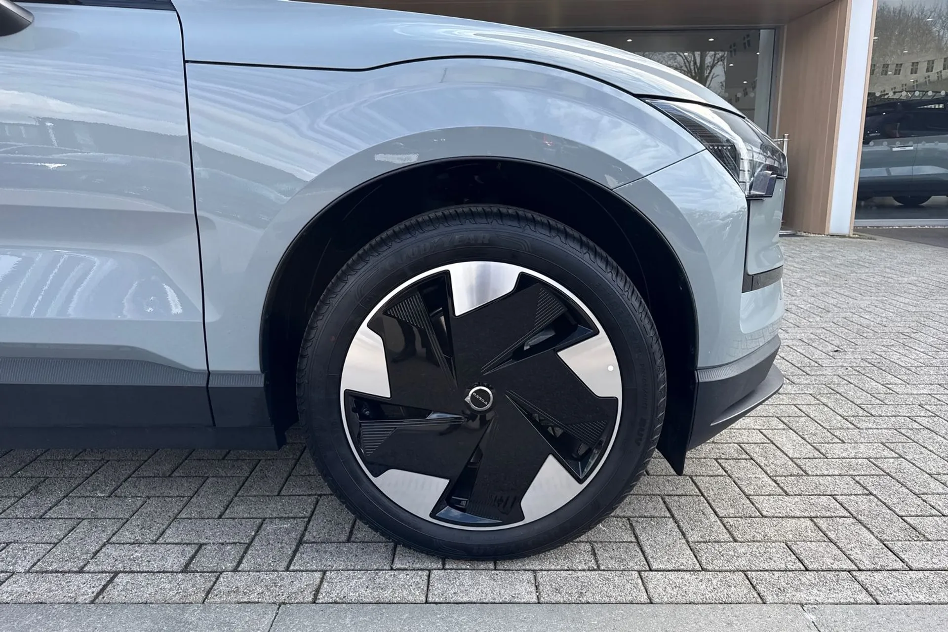 Volvo EX30 thumbnail image number 14