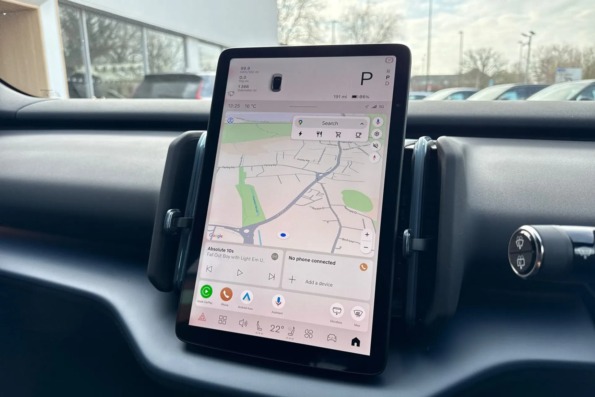 Volvo EX30 thumbnail image number 5