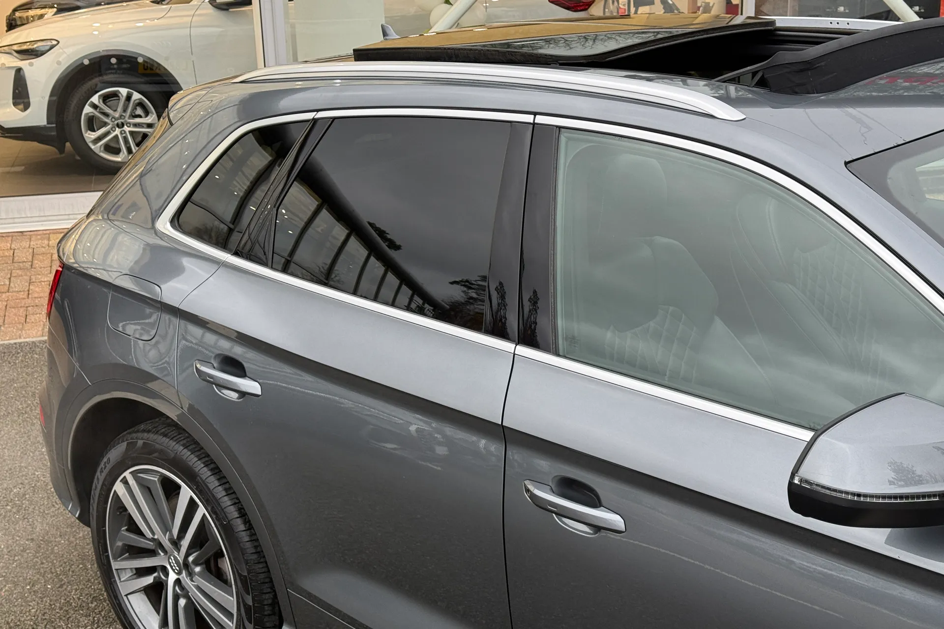 Audi Q5 thumbnail image number 42