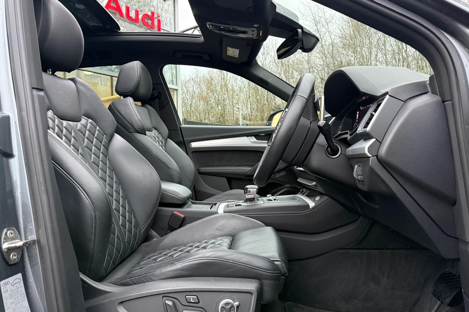 Audi Q5 thumbnail image number 14