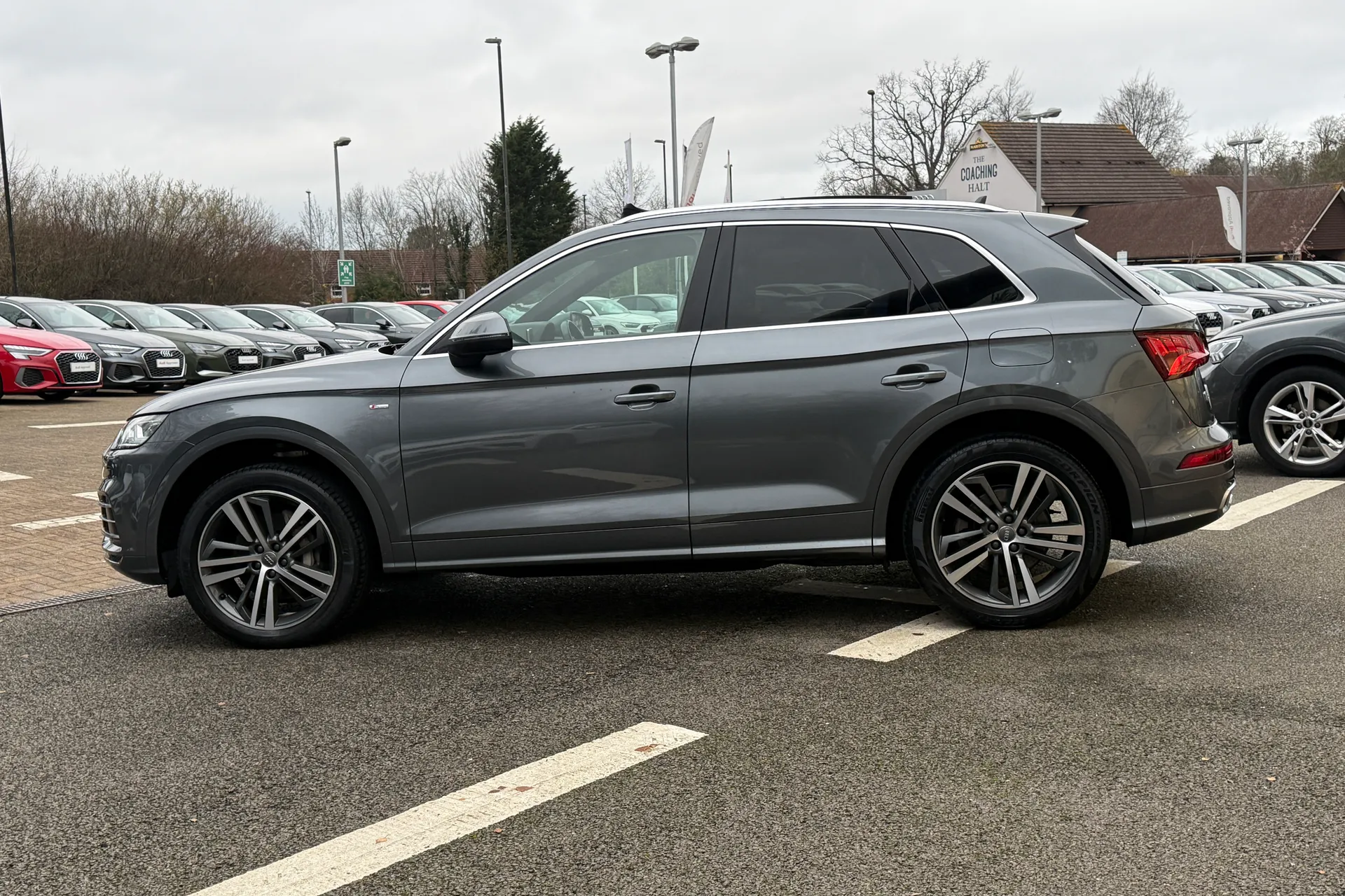 Audi Q5 thumbnail image number 16