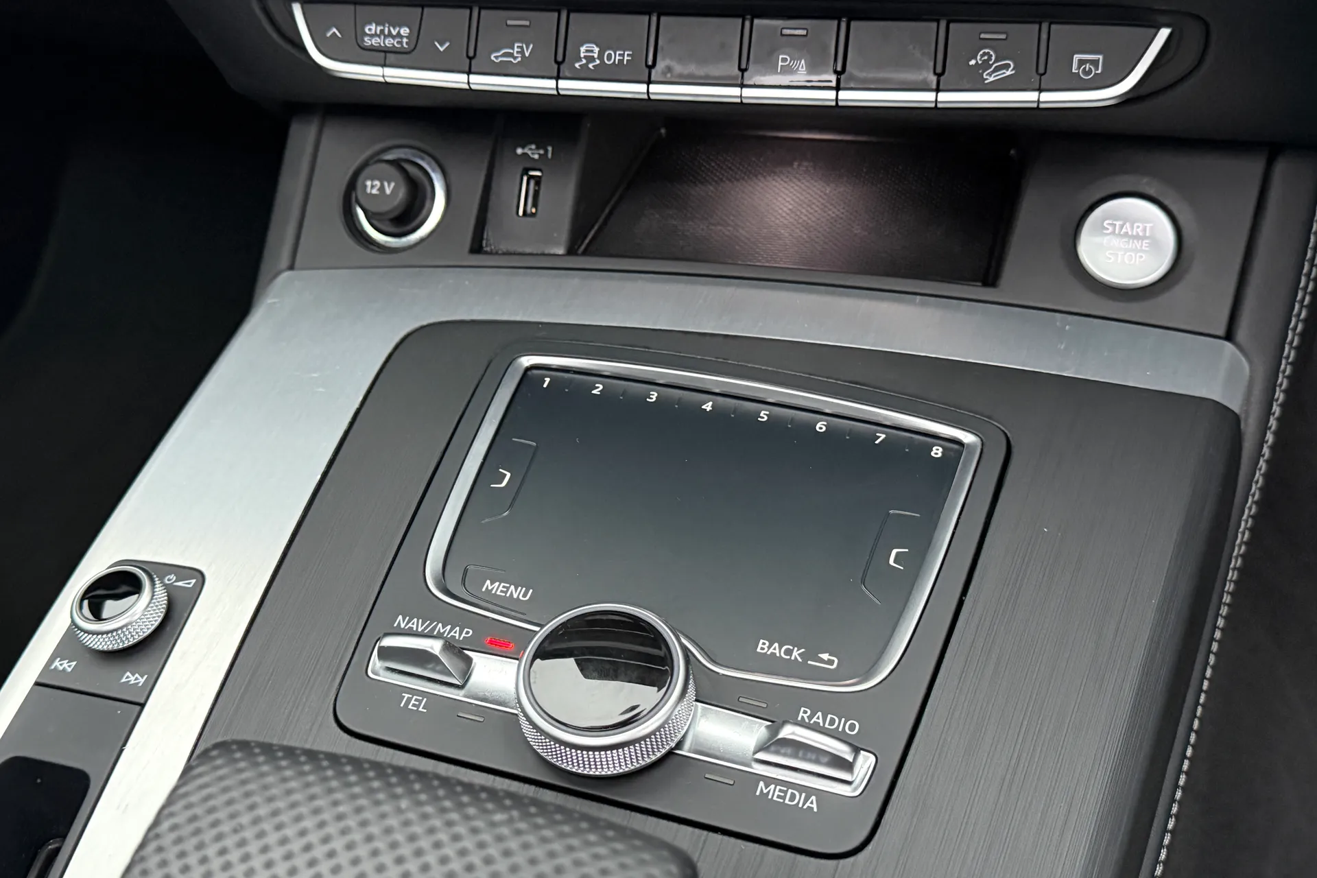 Audi Q5 thumbnail image number 54