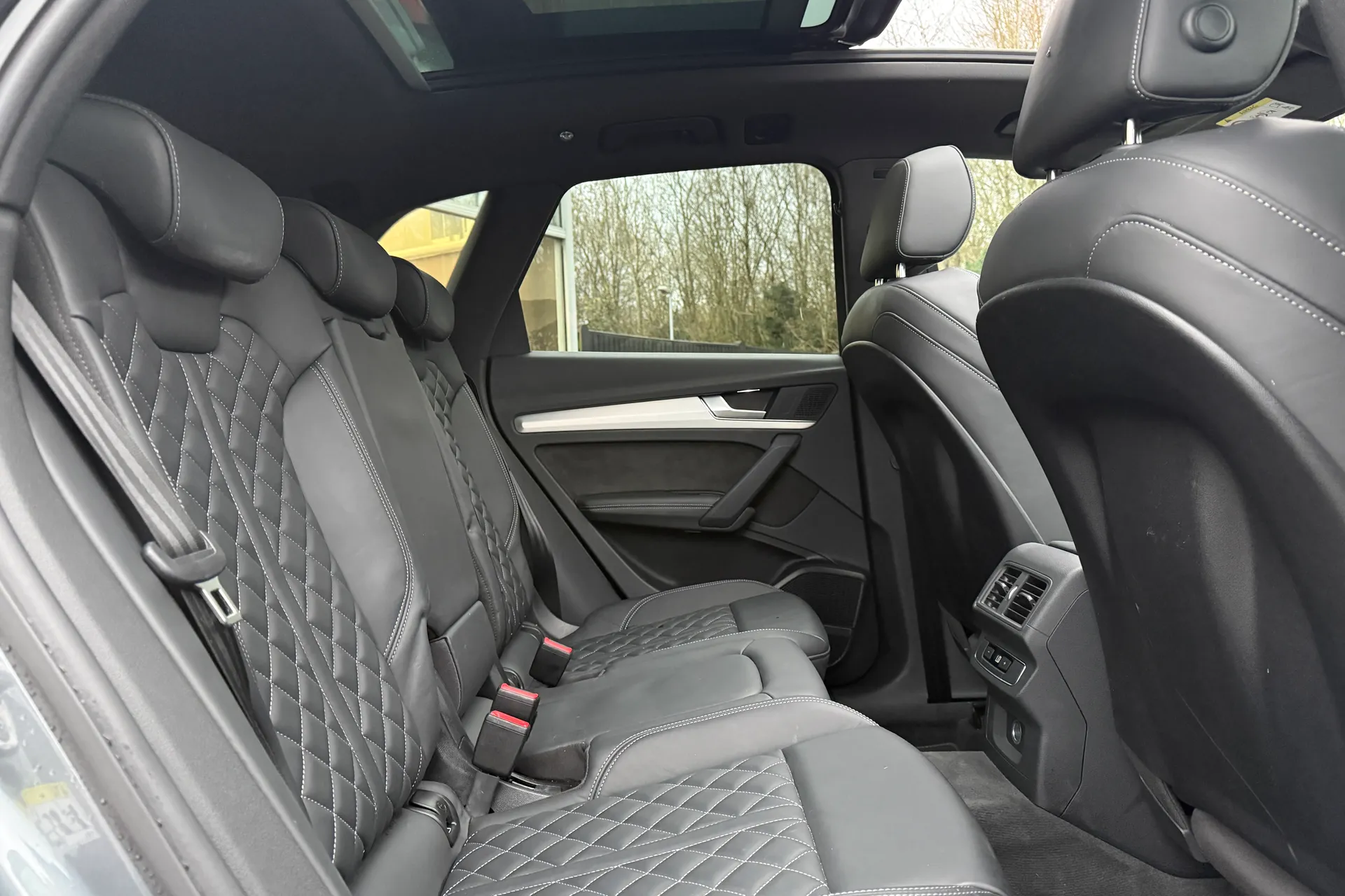 Audi Q5 thumbnail image number 12