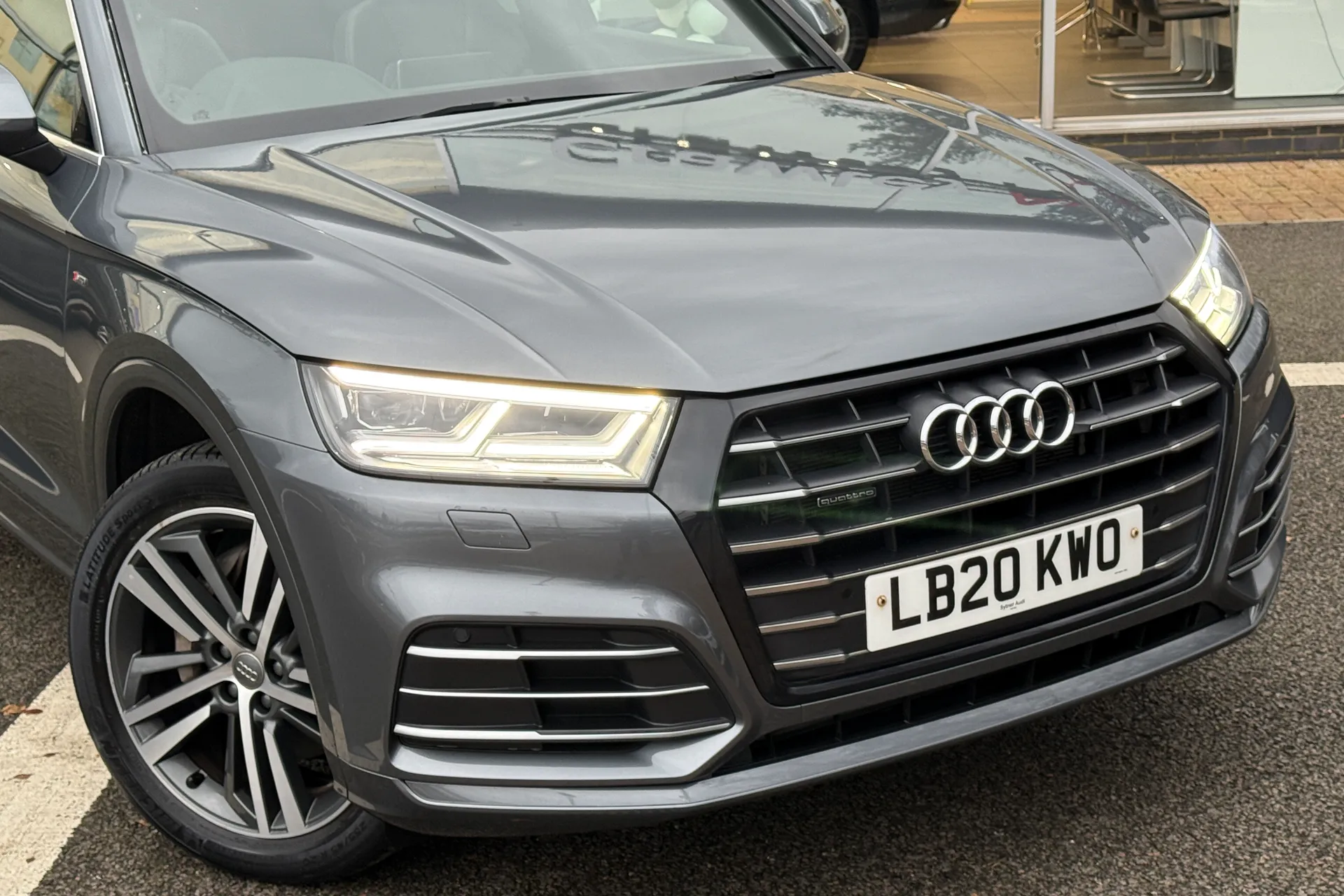 Audi Q5 thumbnail image number 23