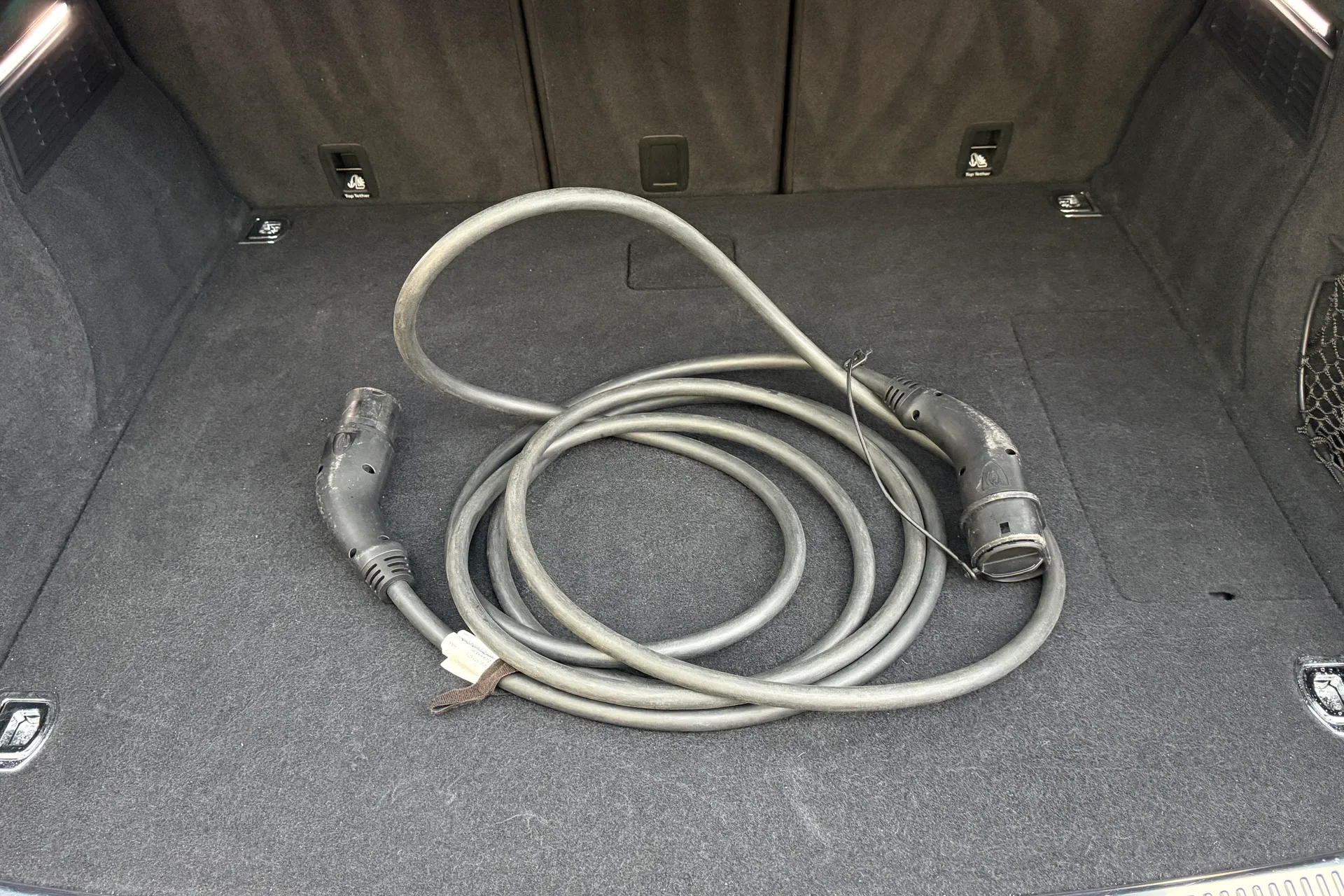 Audi Q5 thumbnail image number 35