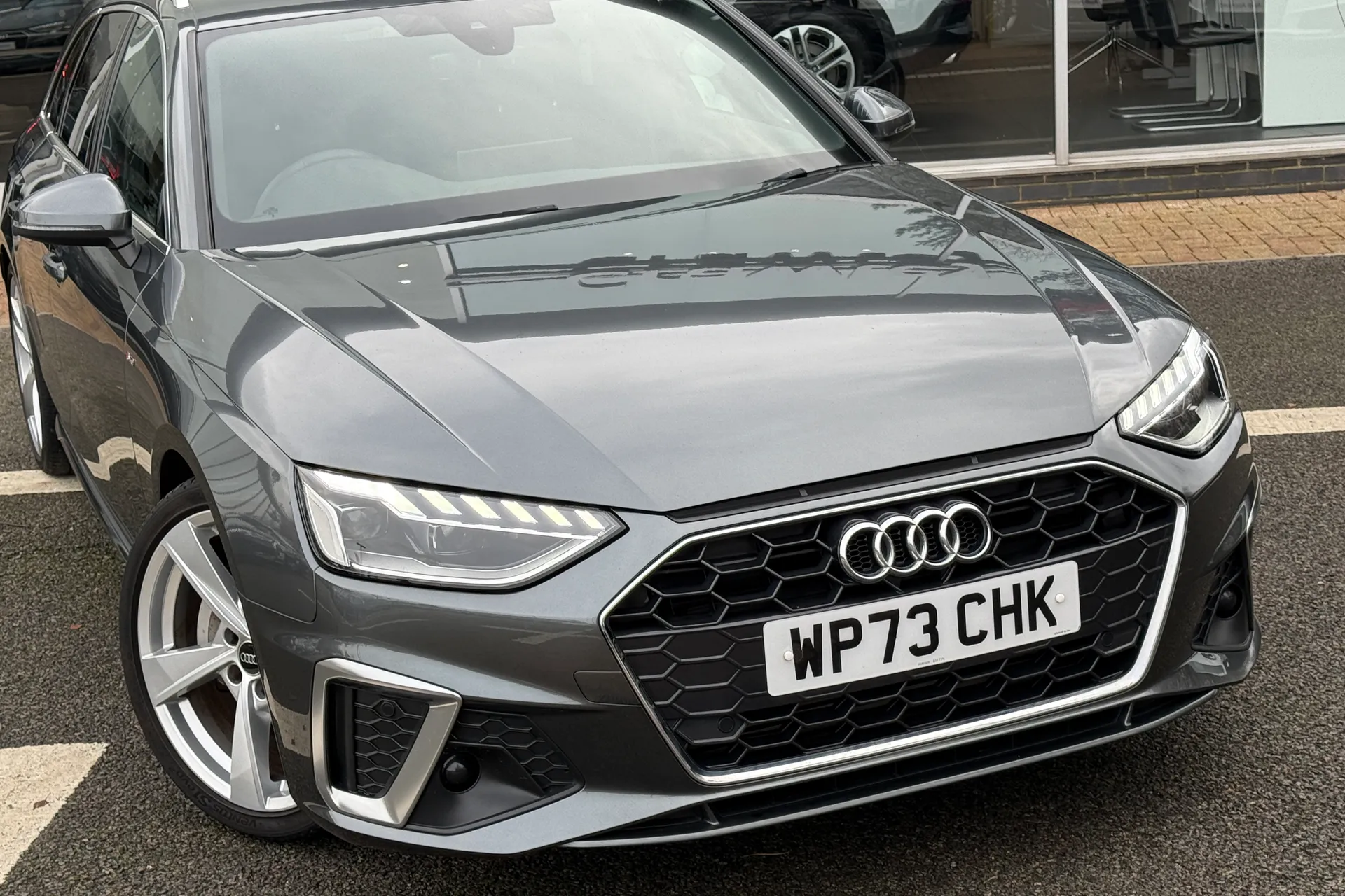 Audi A4 thumbnail image number 23