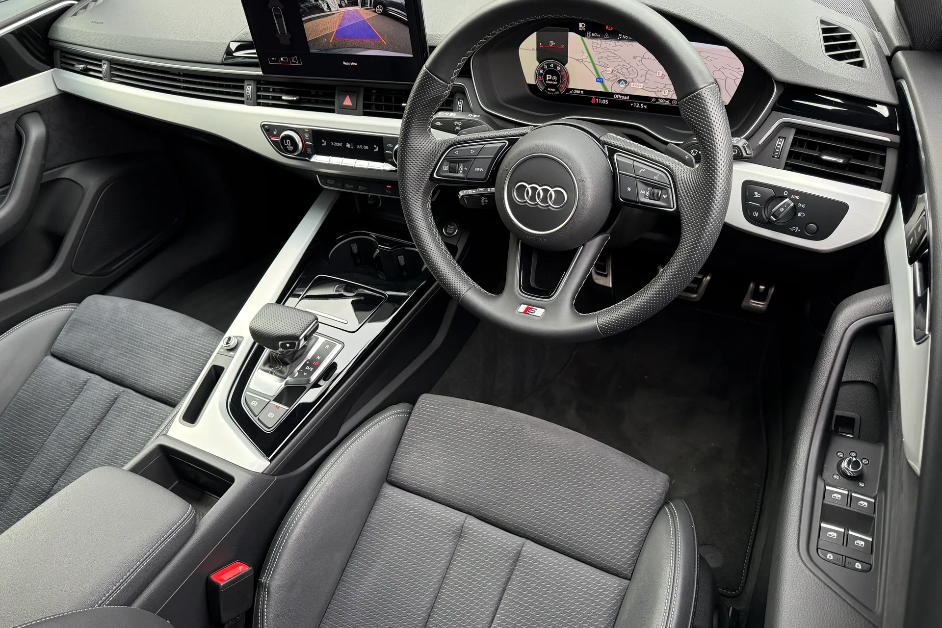 Audi A4 thumbnail image number 14