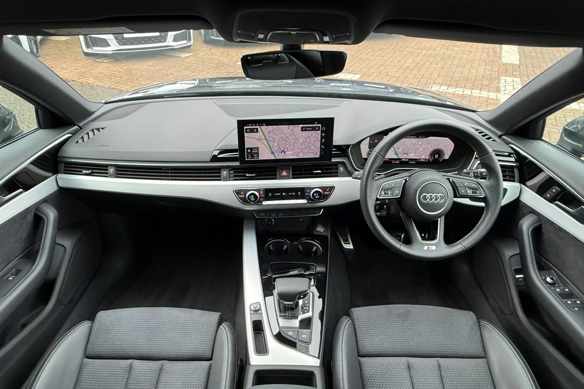 Audi A4 thumbnail image number 3