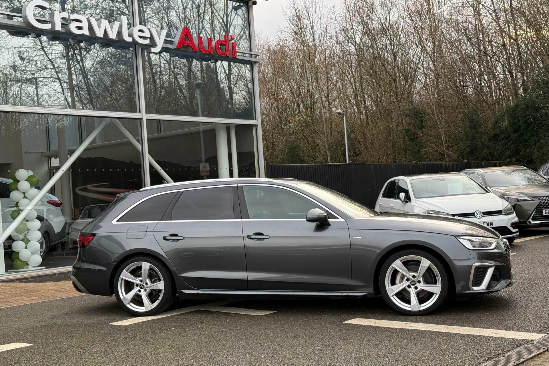 Audi A4 thumbnail image number 2