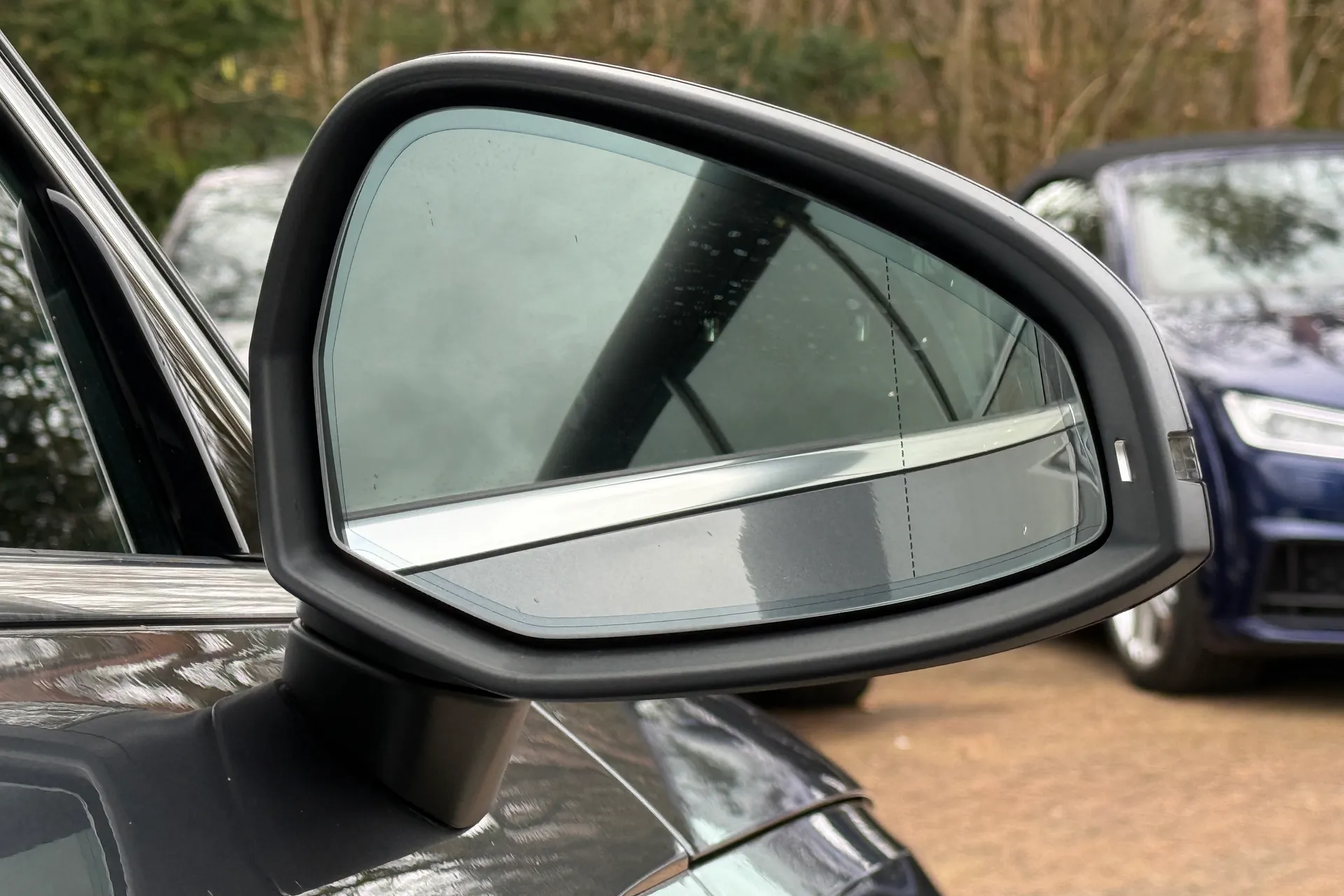 Audi A4 thumbnail image number 55