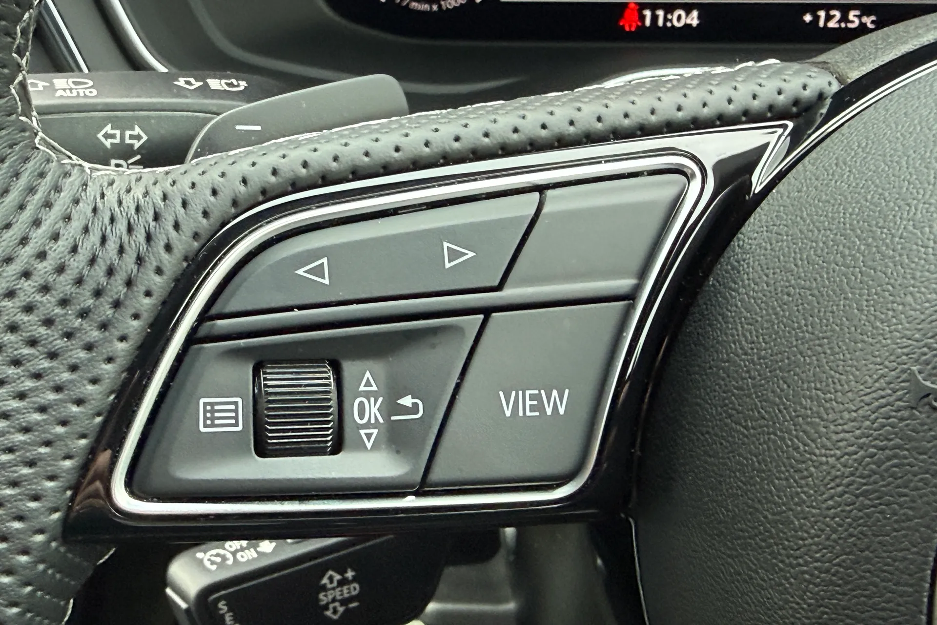 Audi A4 thumbnail image number 56