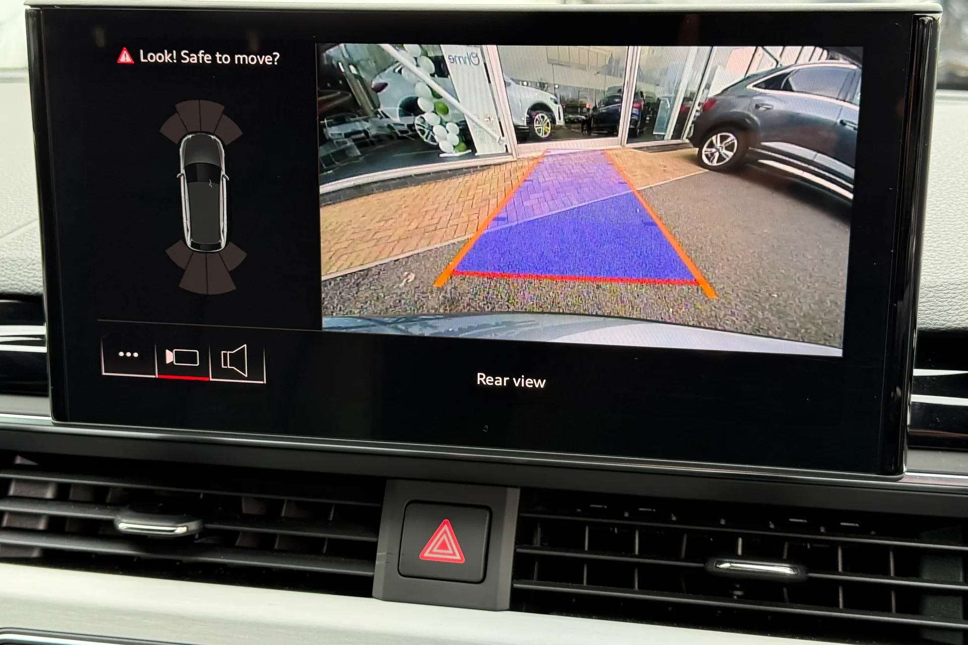 Audi A4 thumbnail image number 6