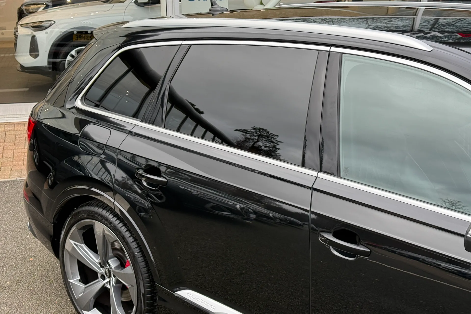 Audi Q7 thumbnail image number 23