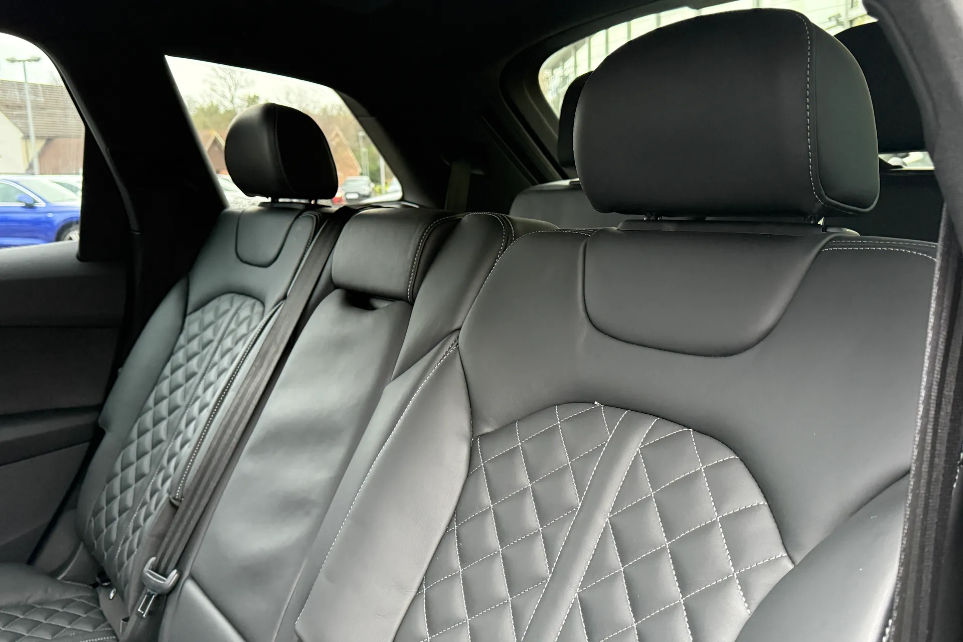 Audi Q7 thumbnail image number 39