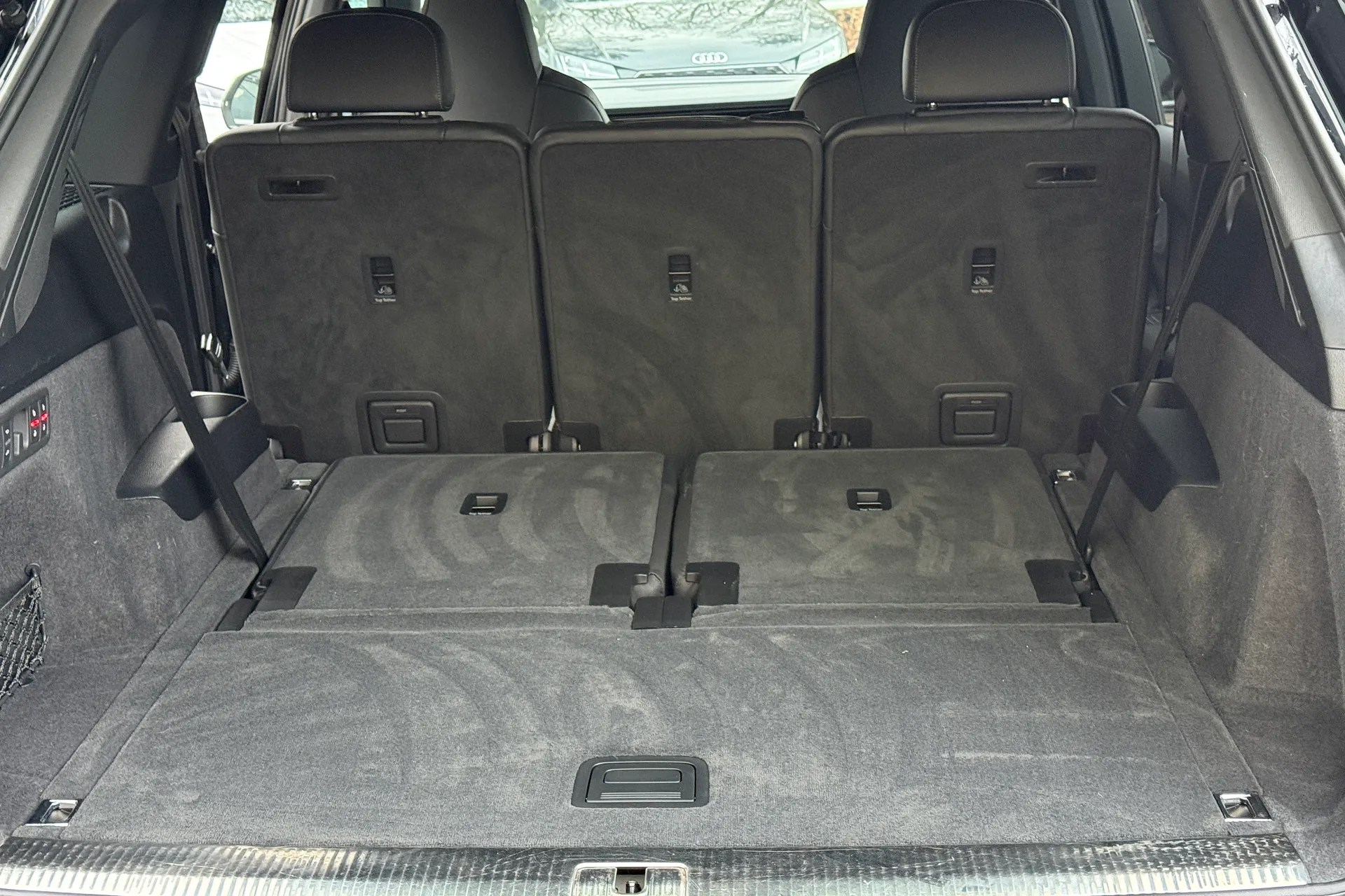 Audi Q7 thumbnail image number 27