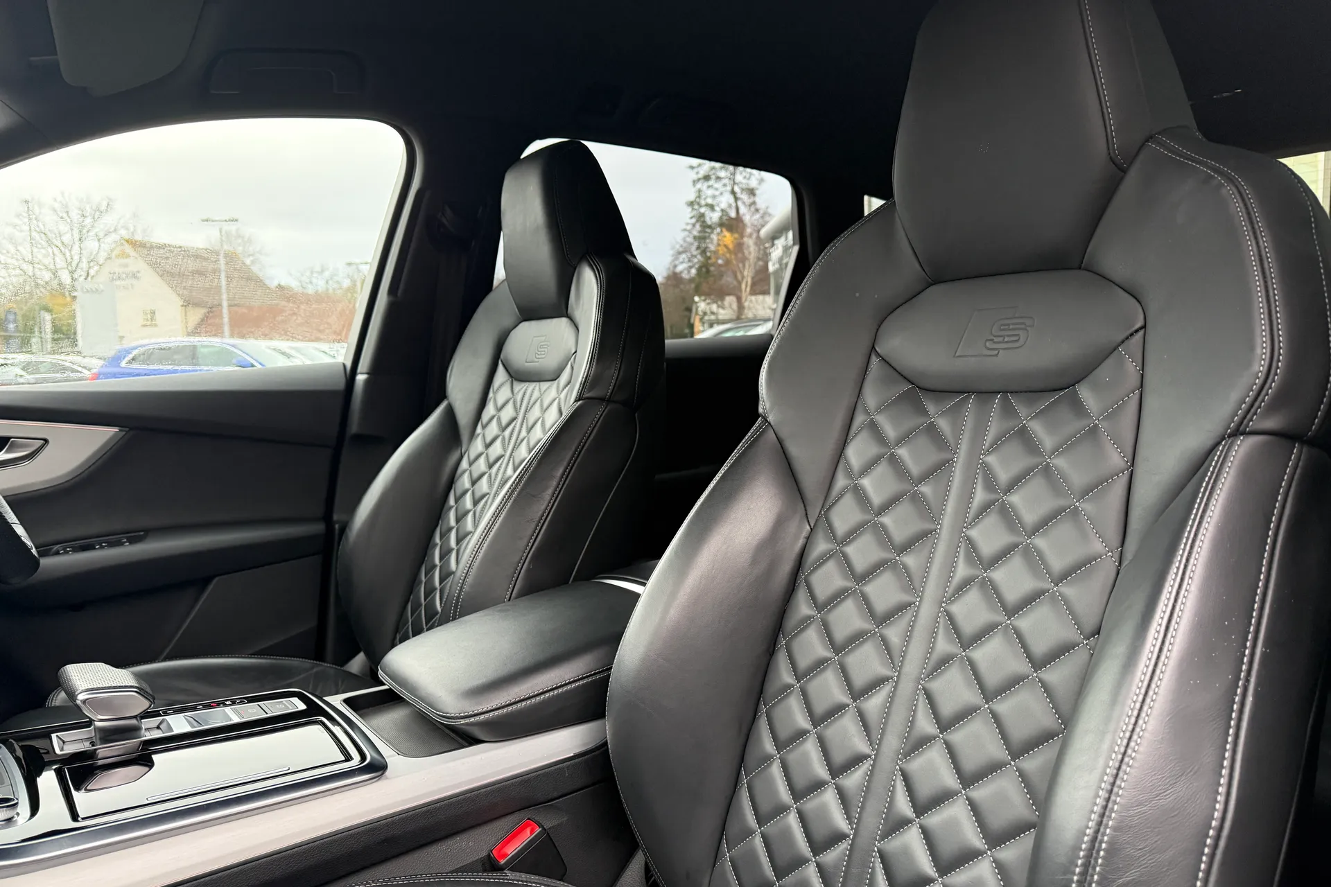 Audi Q7 thumbnail image number 19