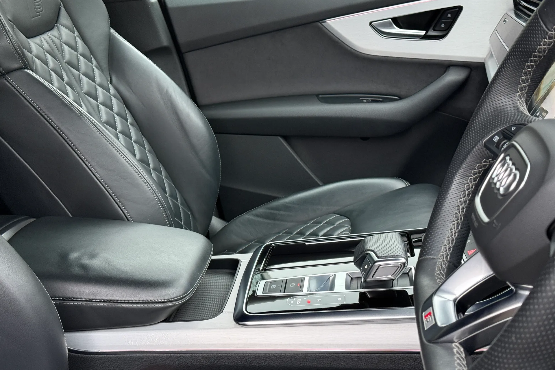 Audi Q7 thumbnail image number 55