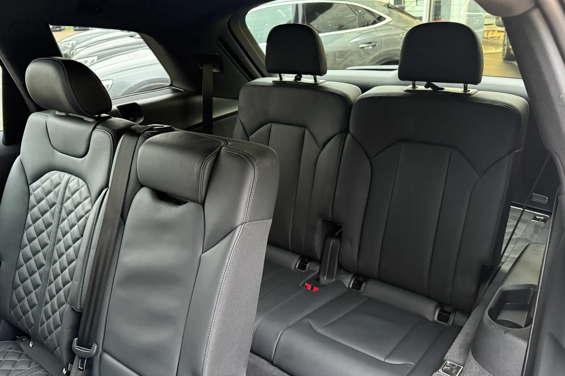 Audi Q7 thumbnail image number 21