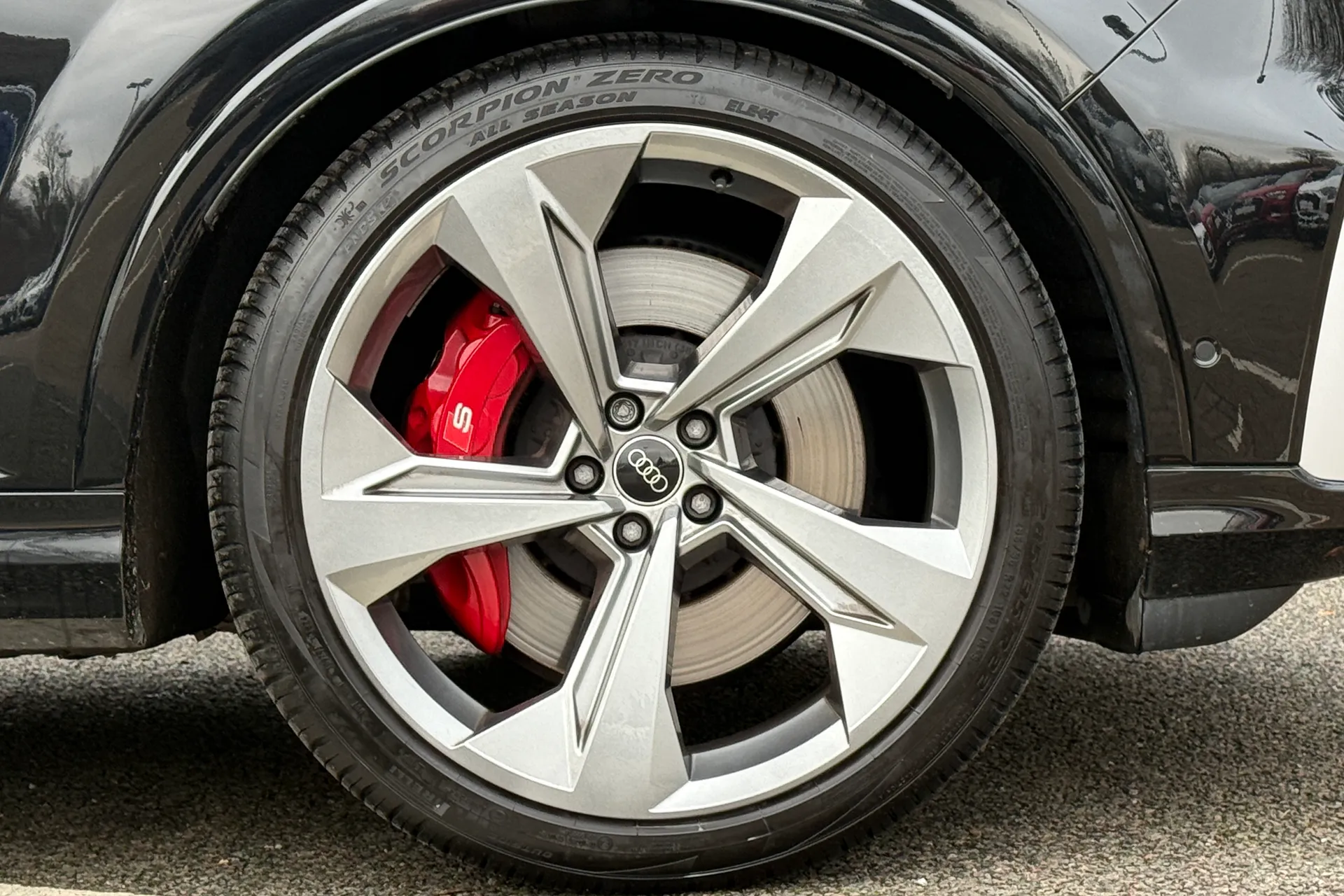 Audi Q7 thumbnail image number 30