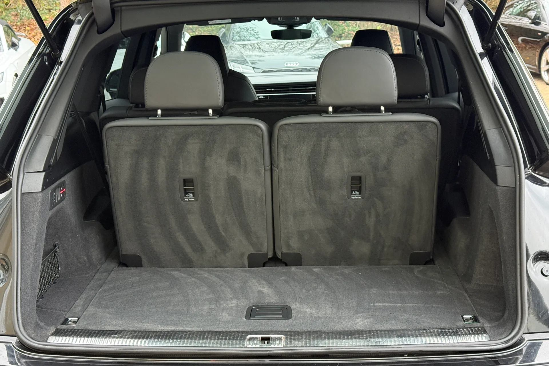 Audi Q7 thumbnail image number 25