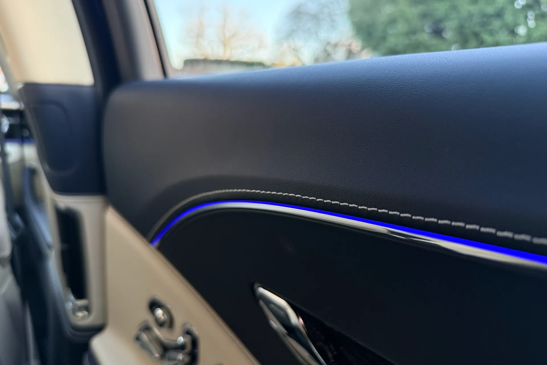 Bentley FLYING SPUR thumbnail image number 41