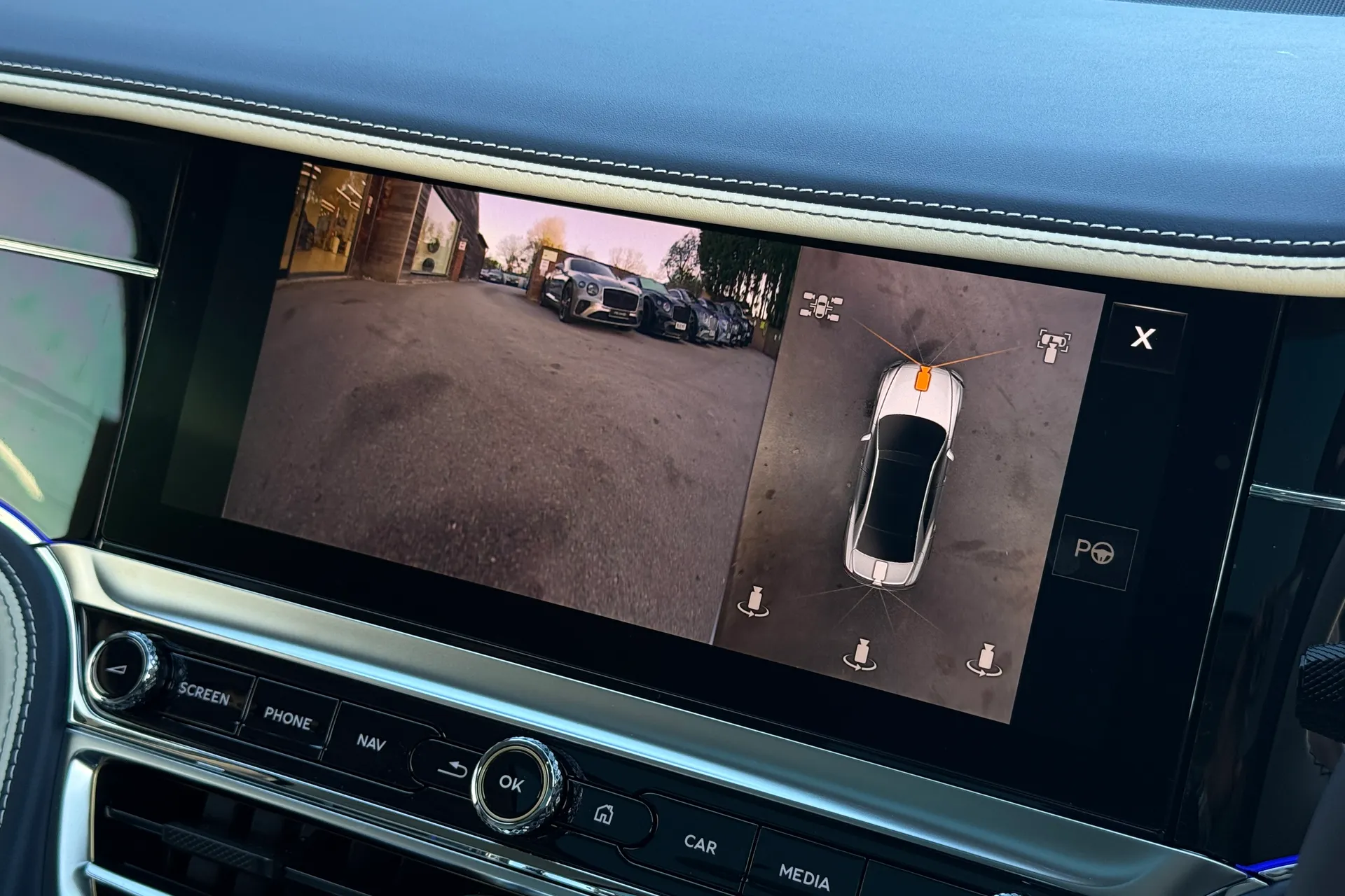 Bentley FLYING SPUR thumbnail image number 50