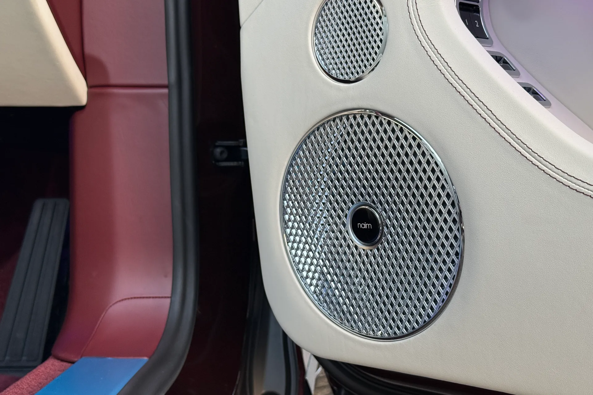 Bentley CONTINENTAL GTC thumbnail image number 15