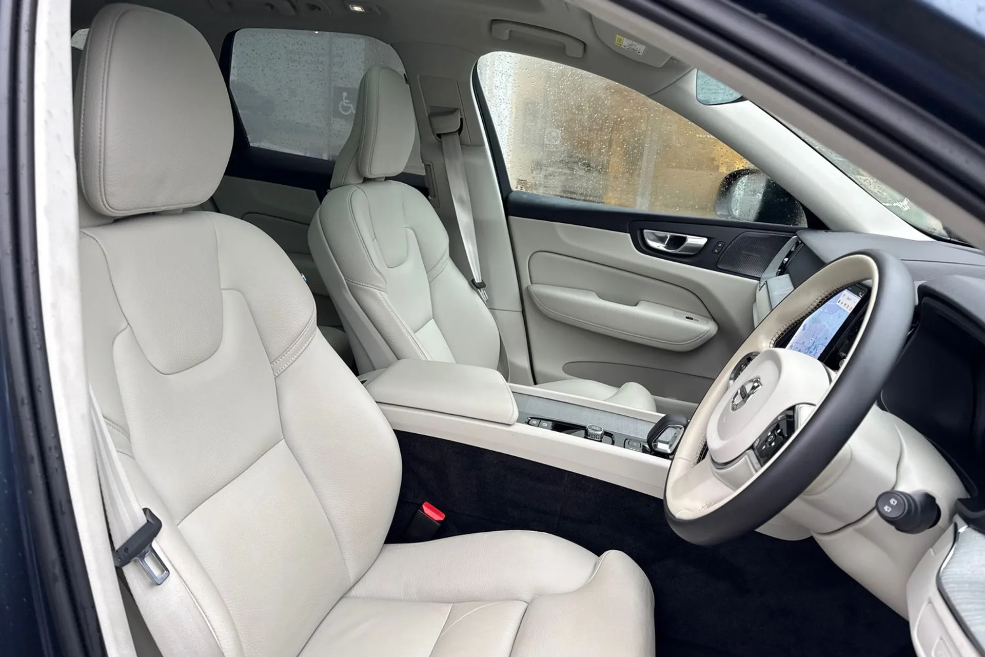 Volvo XC60 thumbnail image number 26