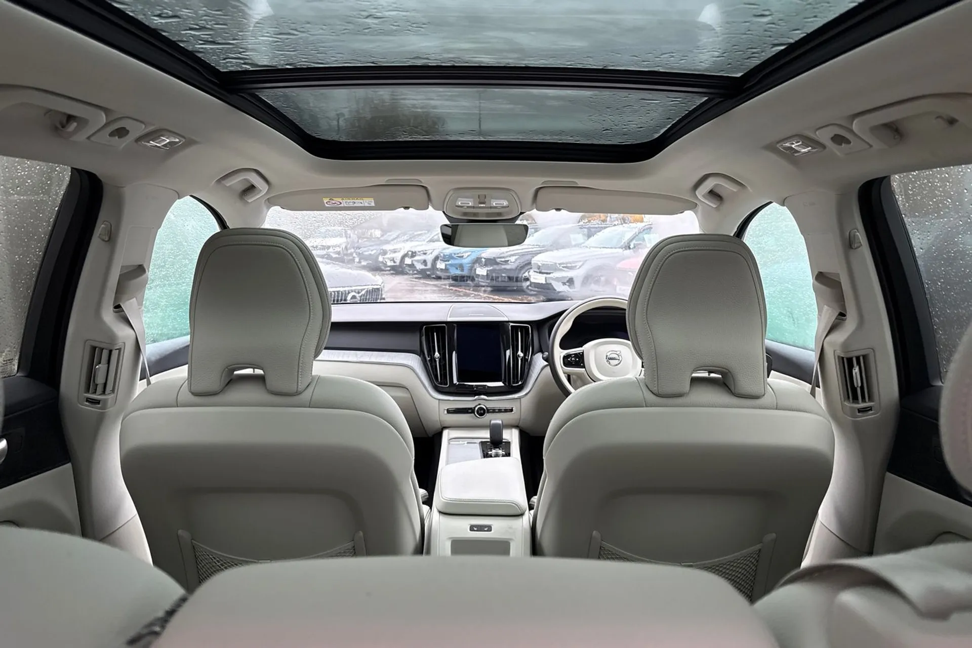 Volvo XC60 thumbnail image number 22