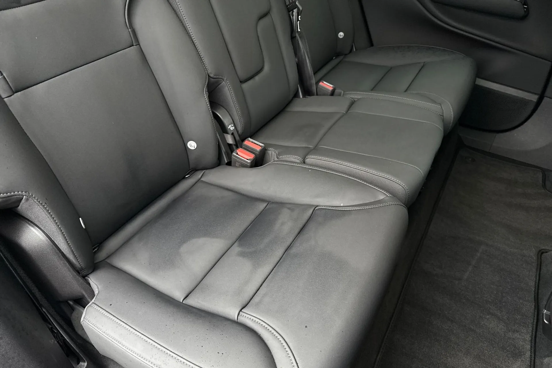 Volvo EX90 thumbnail image number 27