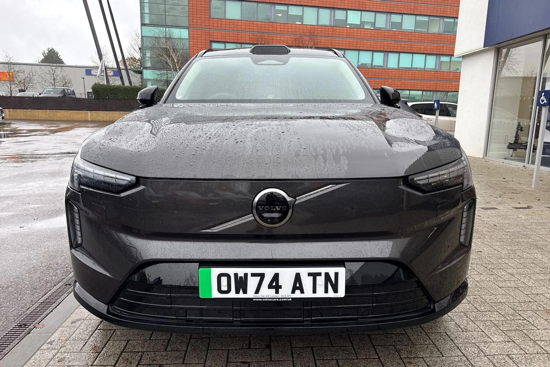 Volvo EX90 thumbnail image number 15