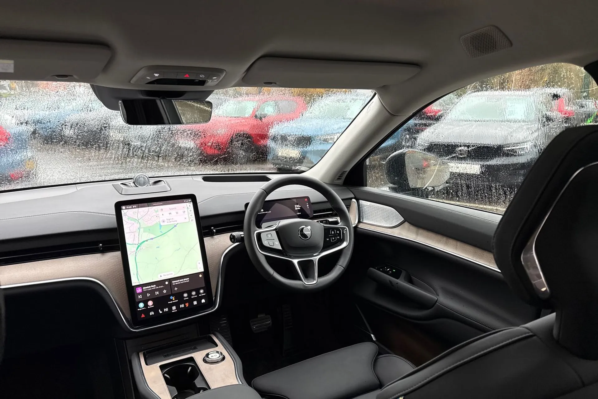 Volvo EX90 thumbnail image number 36