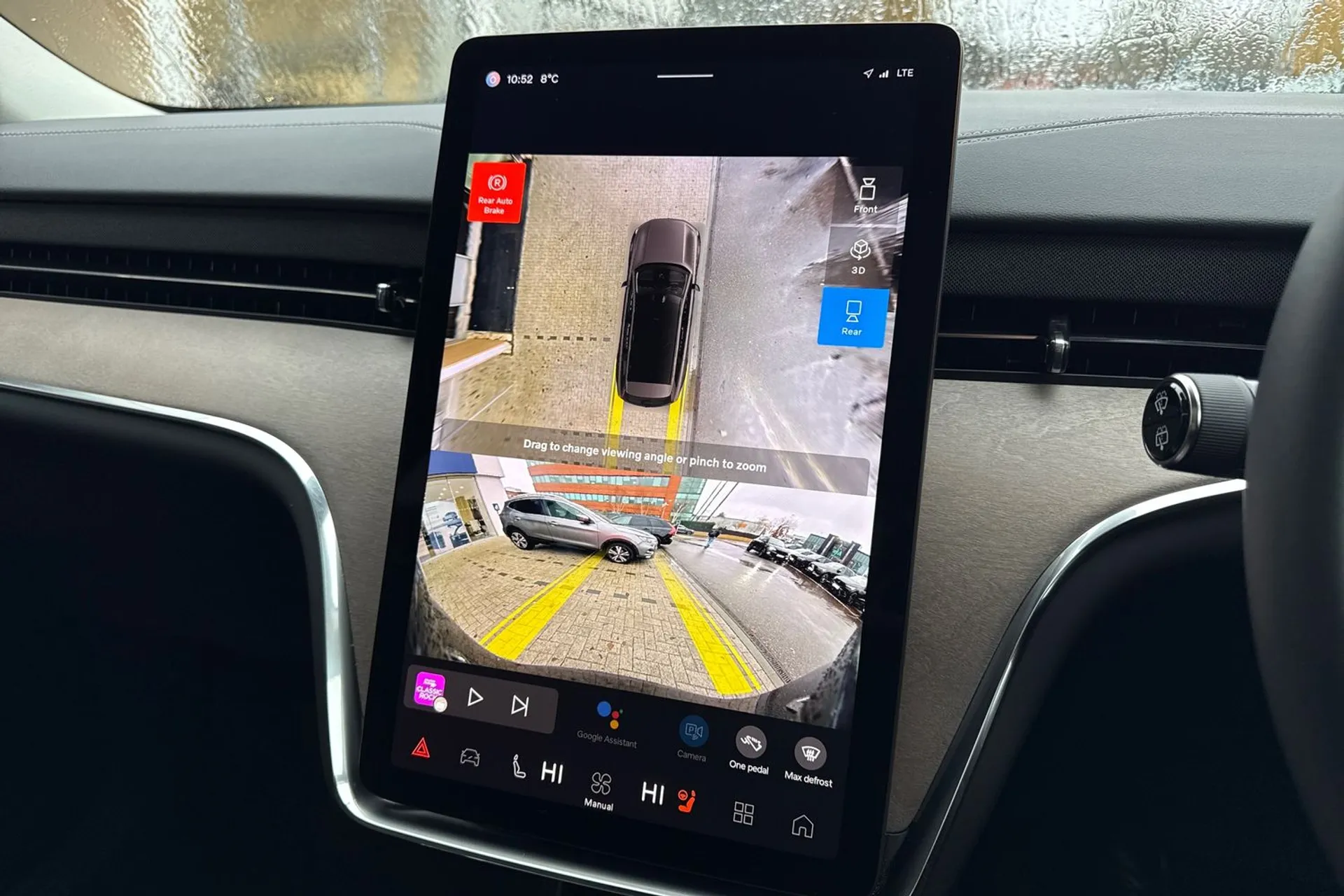 Volvo EX90 thumbnail image number 4