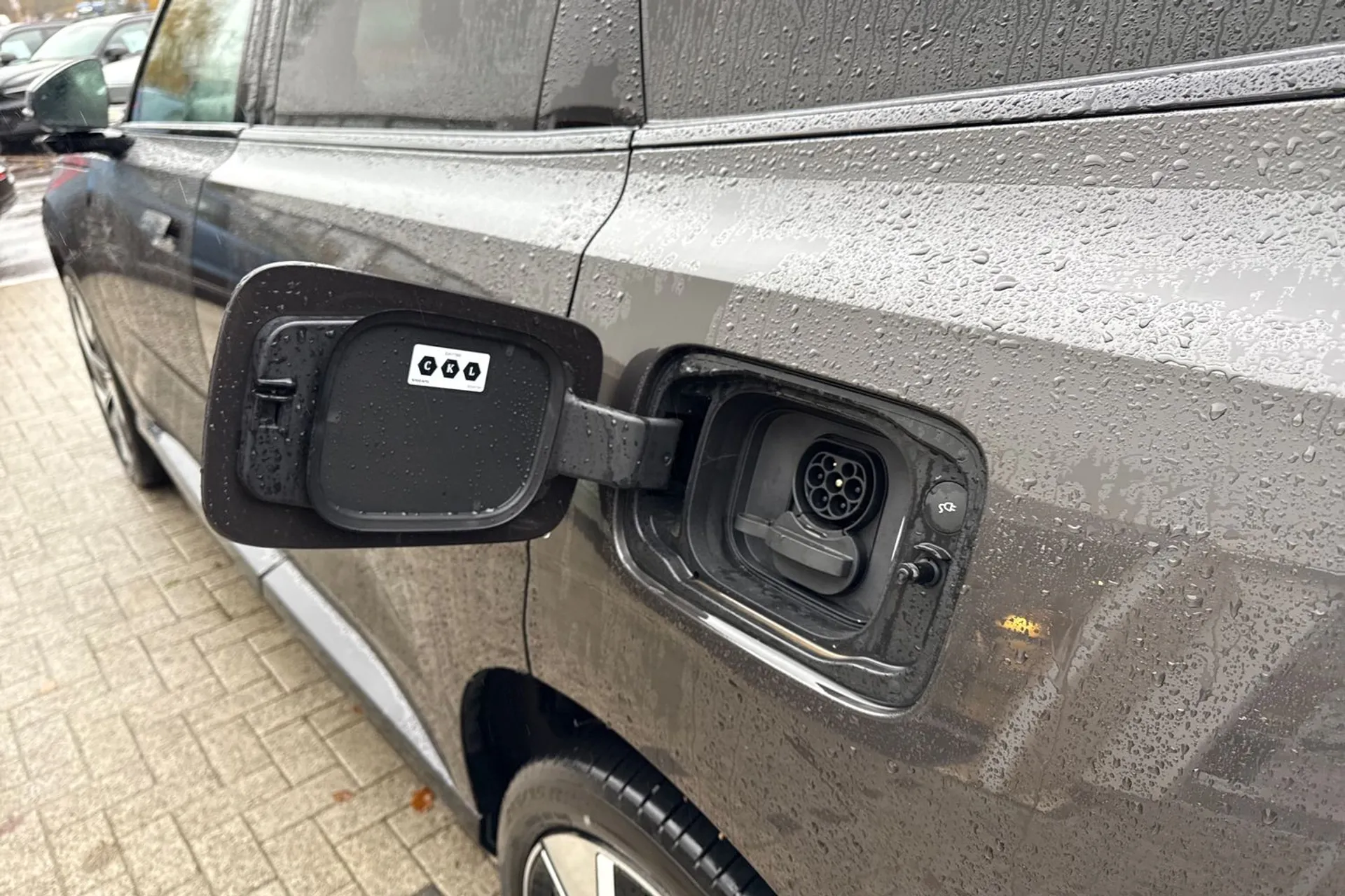 Volvo EX90 thumbnail image number 21