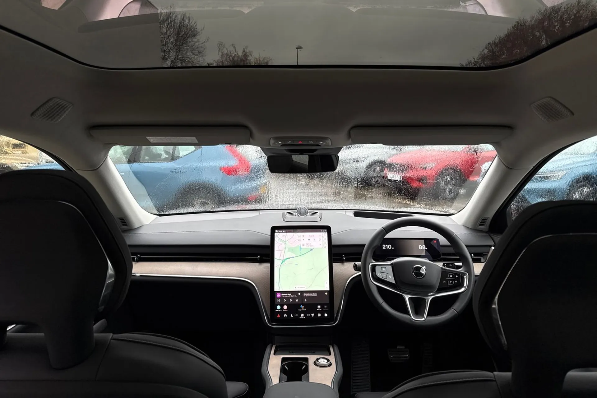 Volvo EX90 thumbnail image number 3