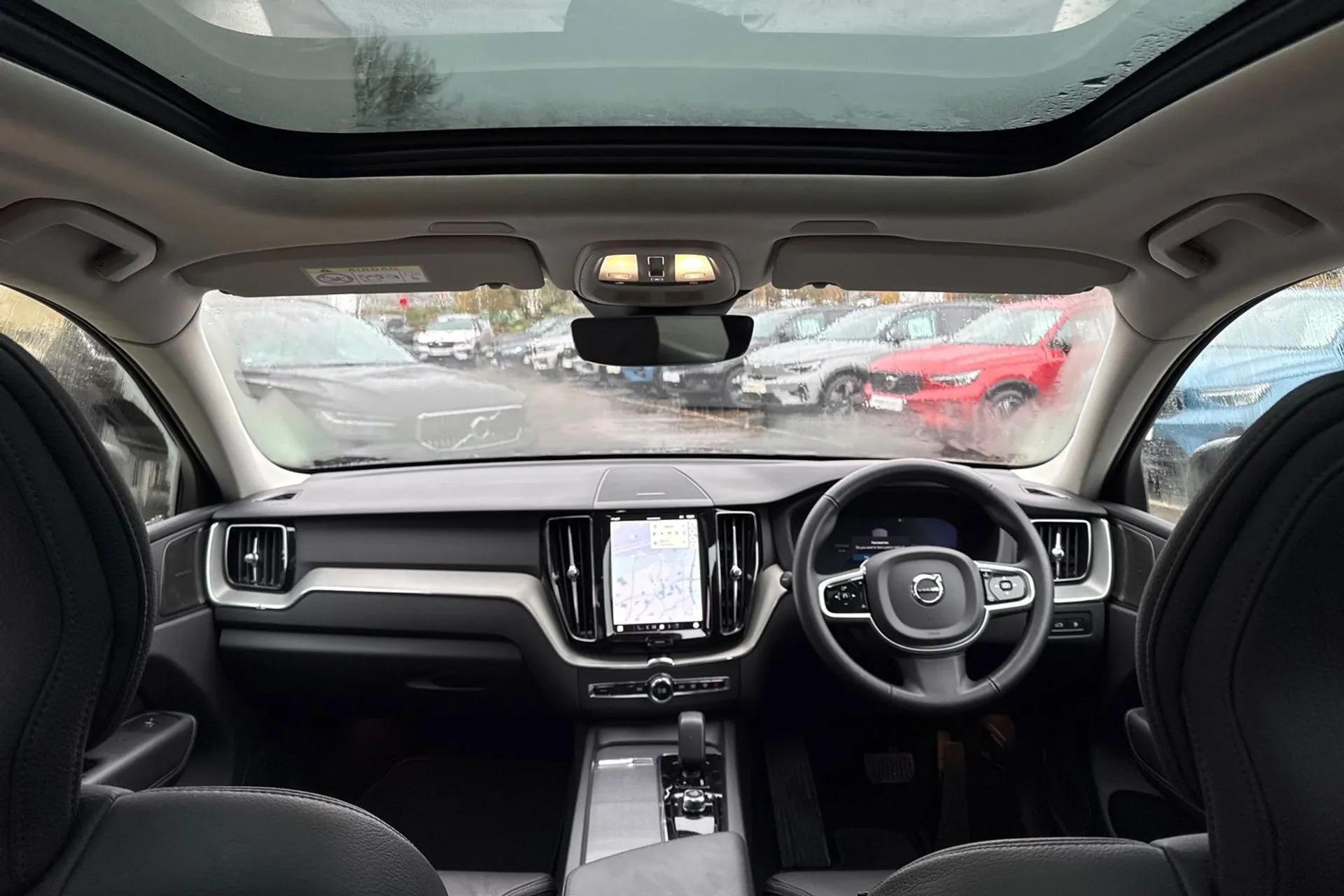 Volvo XC60 thumbnail image number 3