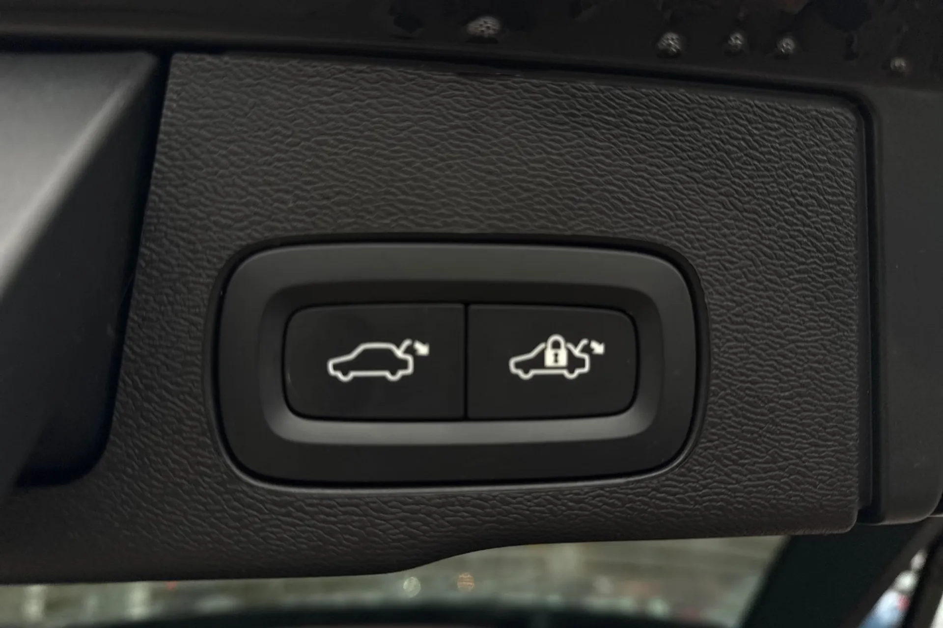 Volvo XC60 thumbnail image number 21