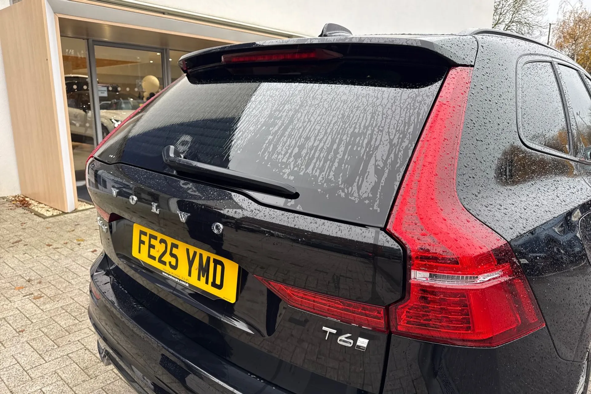 Volvo XC60 thumbnail image number 16