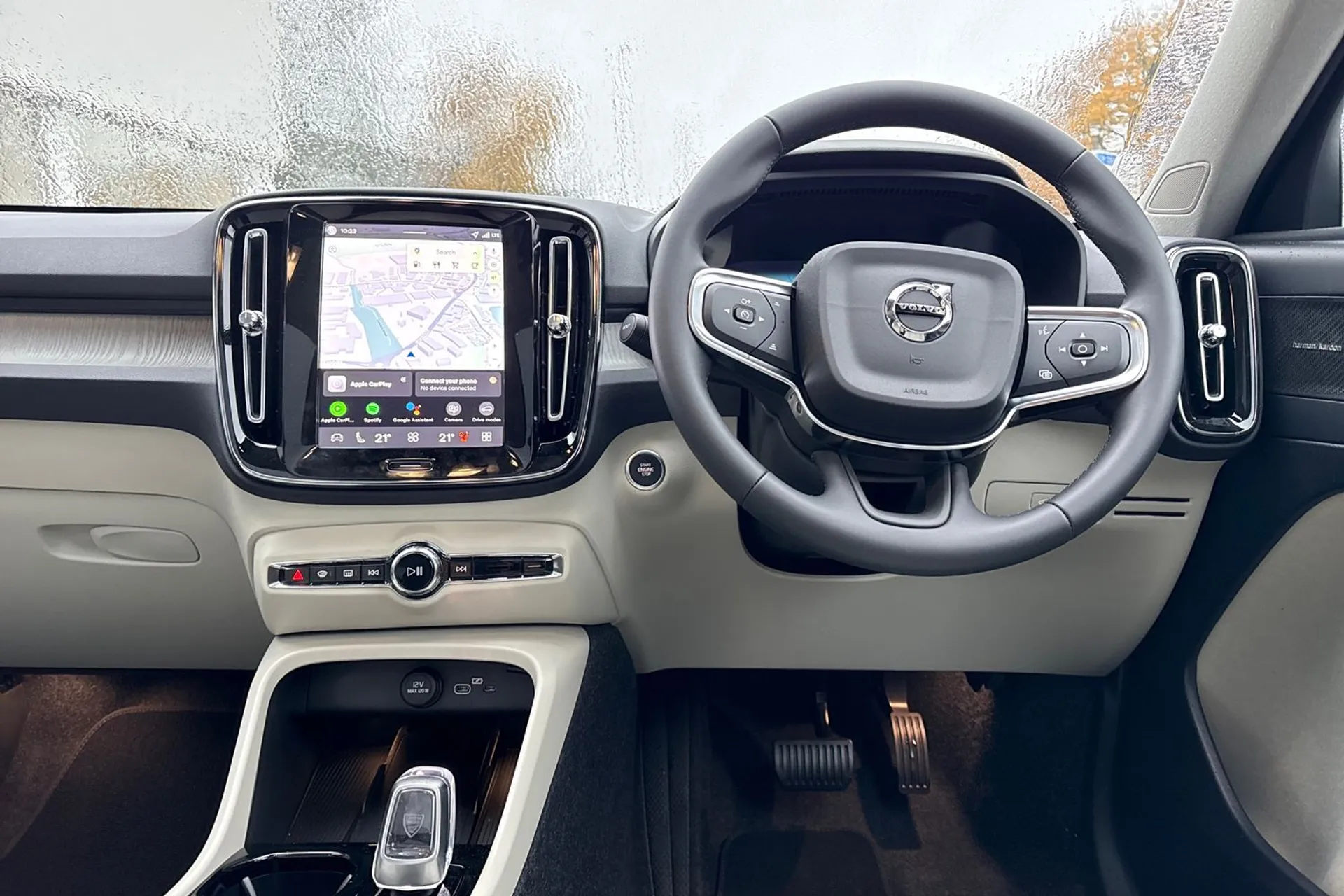 Volvo XC40 thumbnail image number 34