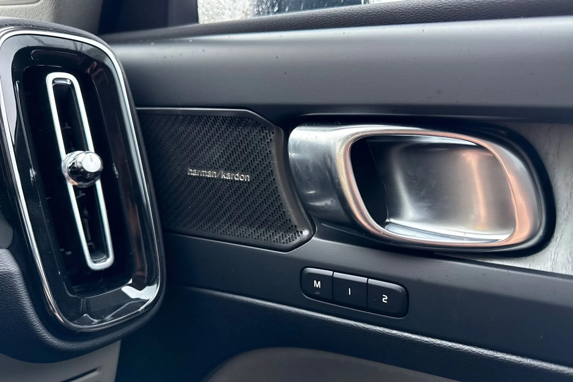 Volvo XC40 thumbnail image number 43