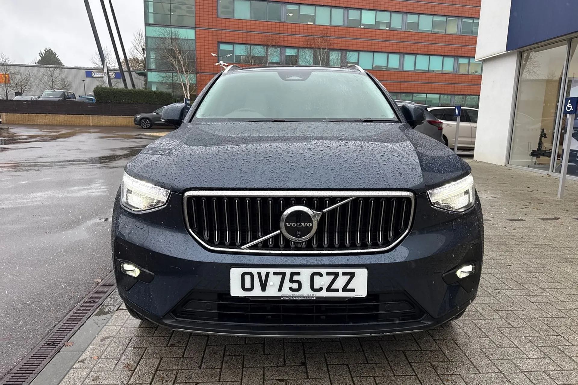 Volvo XC40 thumbnail image number 13