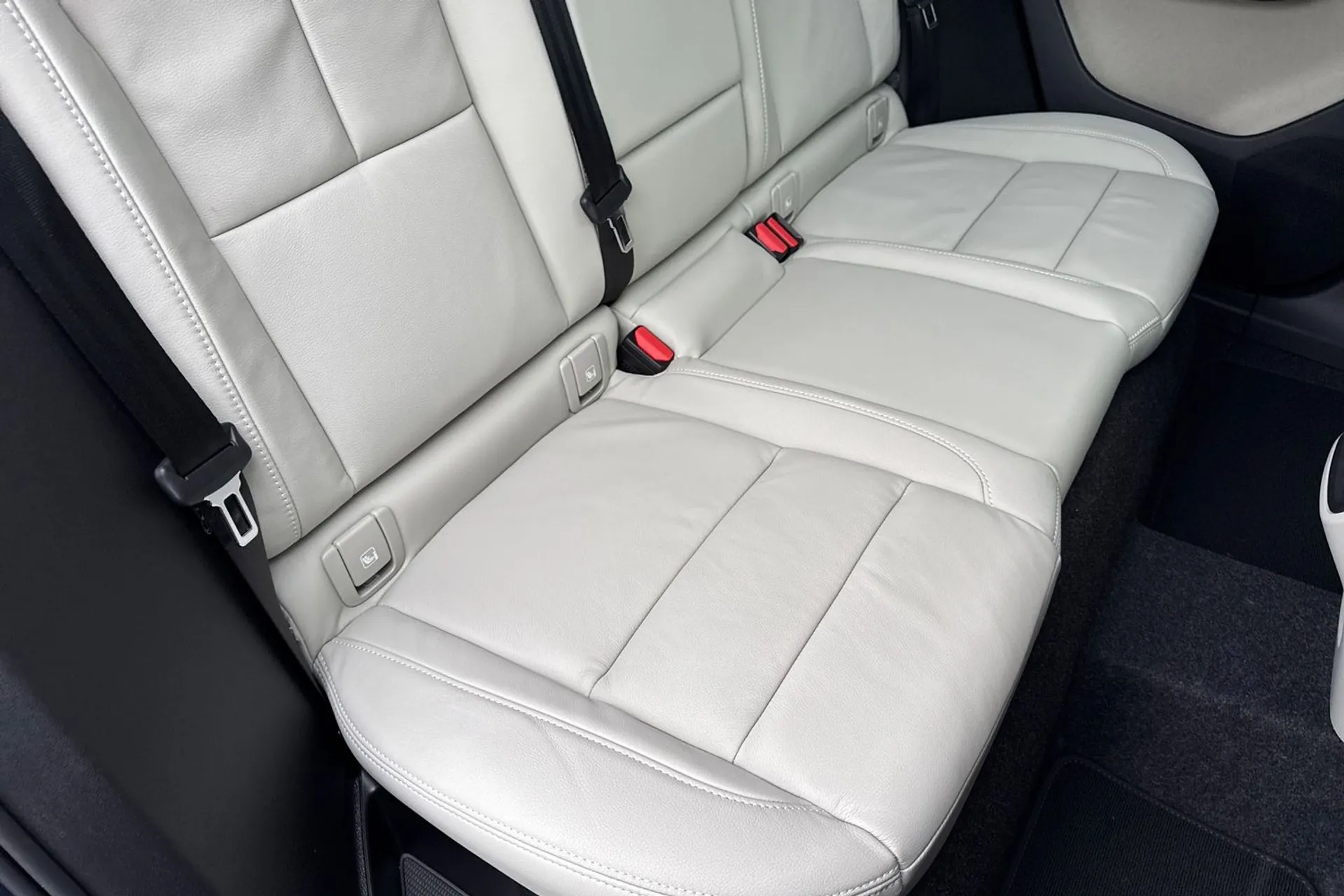 Volvo XC40 thumbnail image number 25