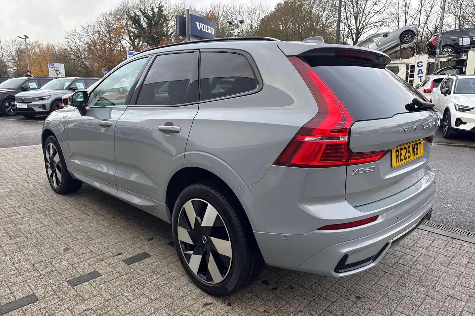 Volvo XC60 thumbnail image number 10