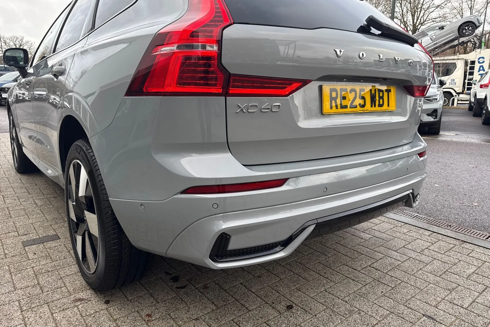 Volvo XC60 thumbnail image number 18