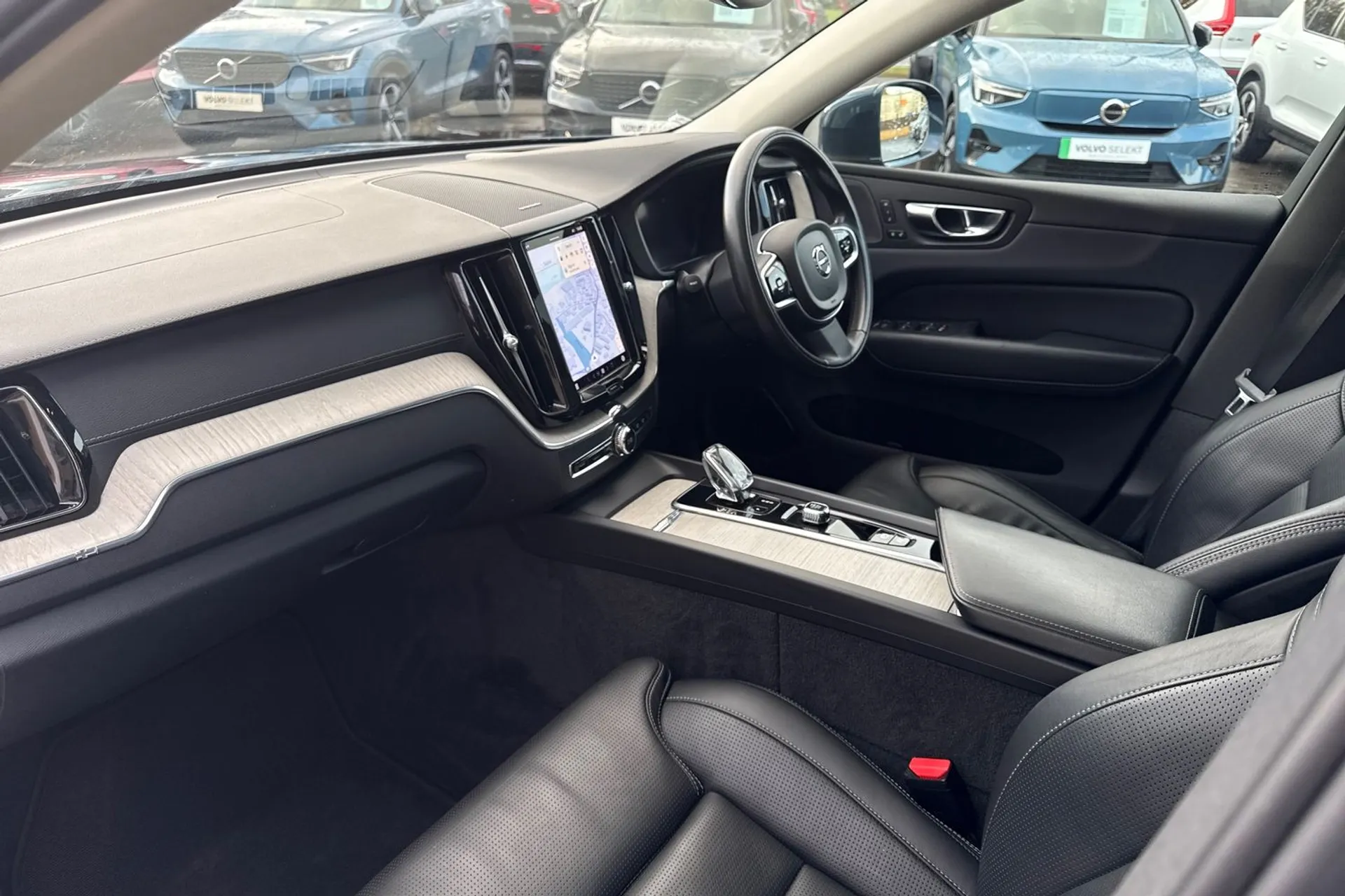 Volvo XC60 thumbnail image number 27