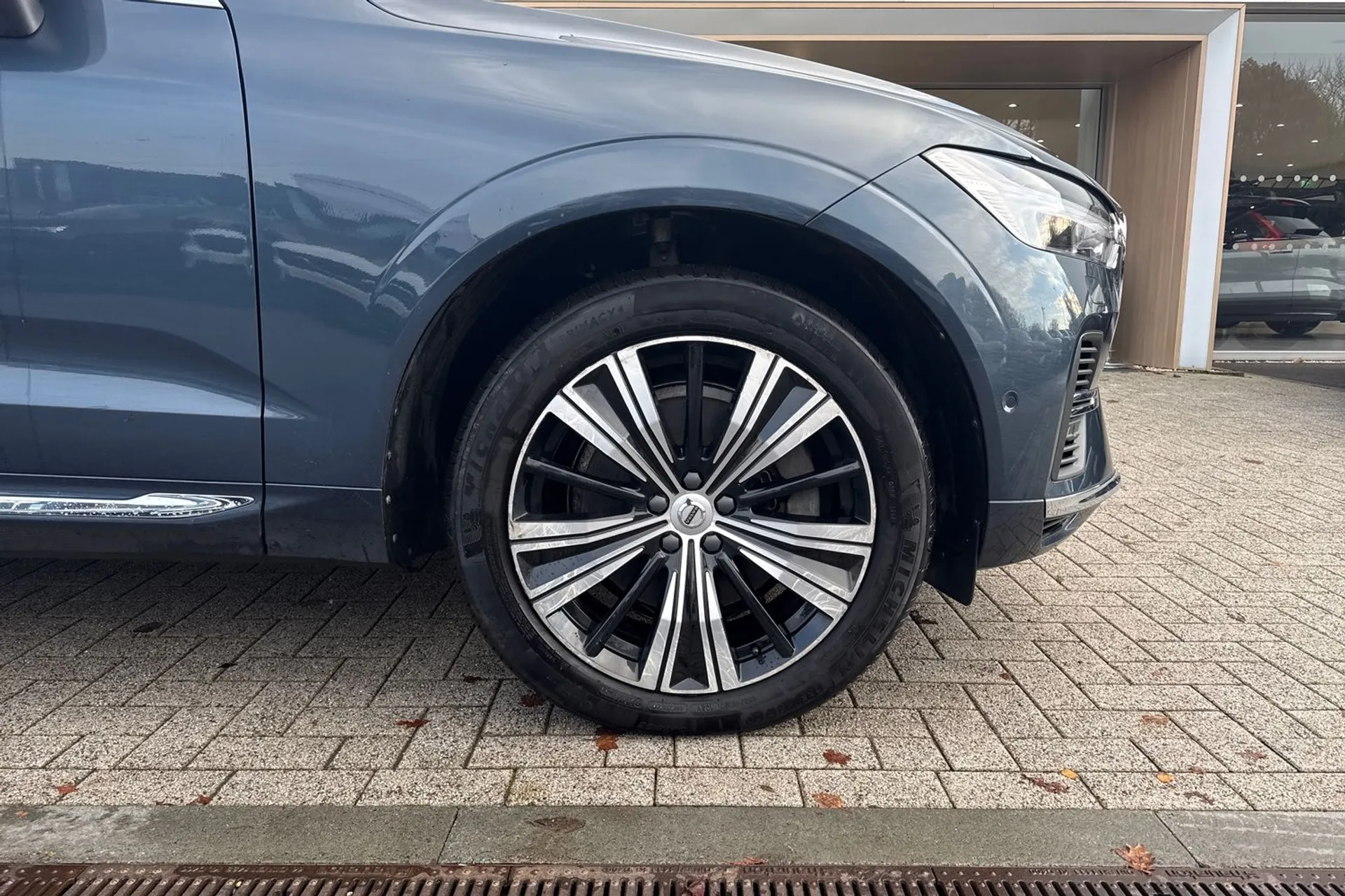 Volvo XC60 thumbnail image number 14