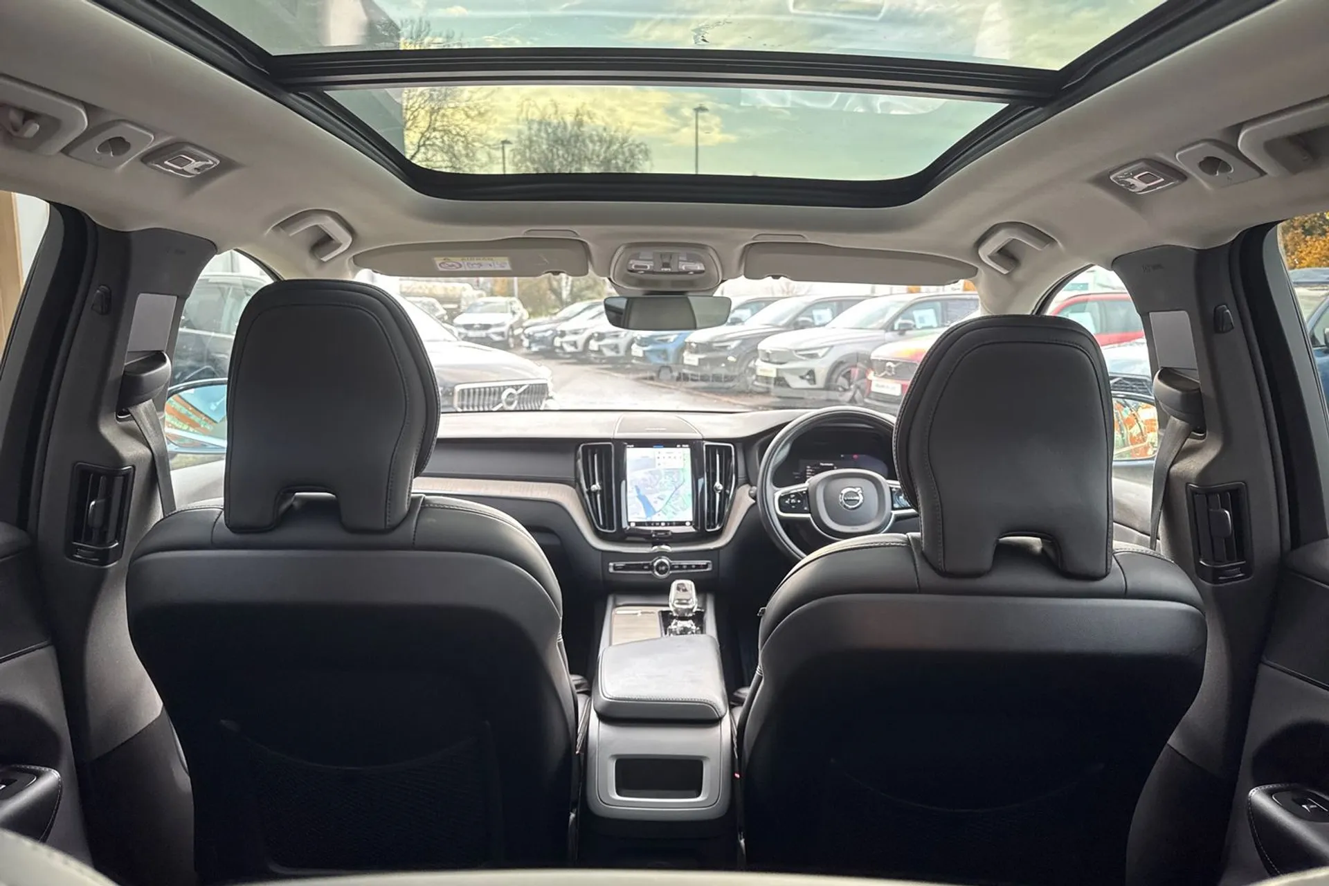 Volvo XC60 thumbnail image number 22