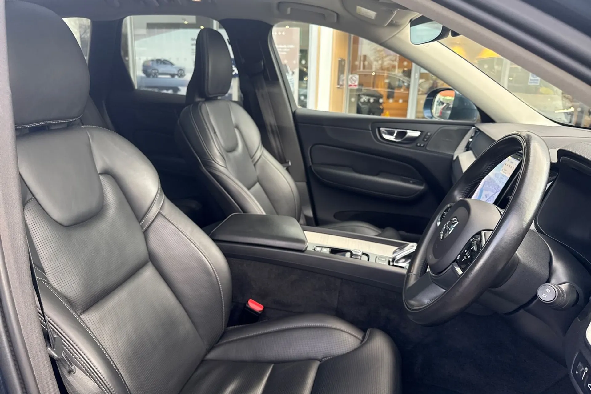 Volvo XC60 thumbnail image number 26